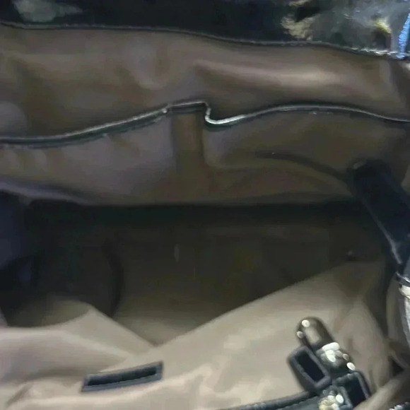 COLE HAAN SUPER SOFT SUEDE AND PATENT LEATHER SHOULDER BAG - Picture 11 of 14